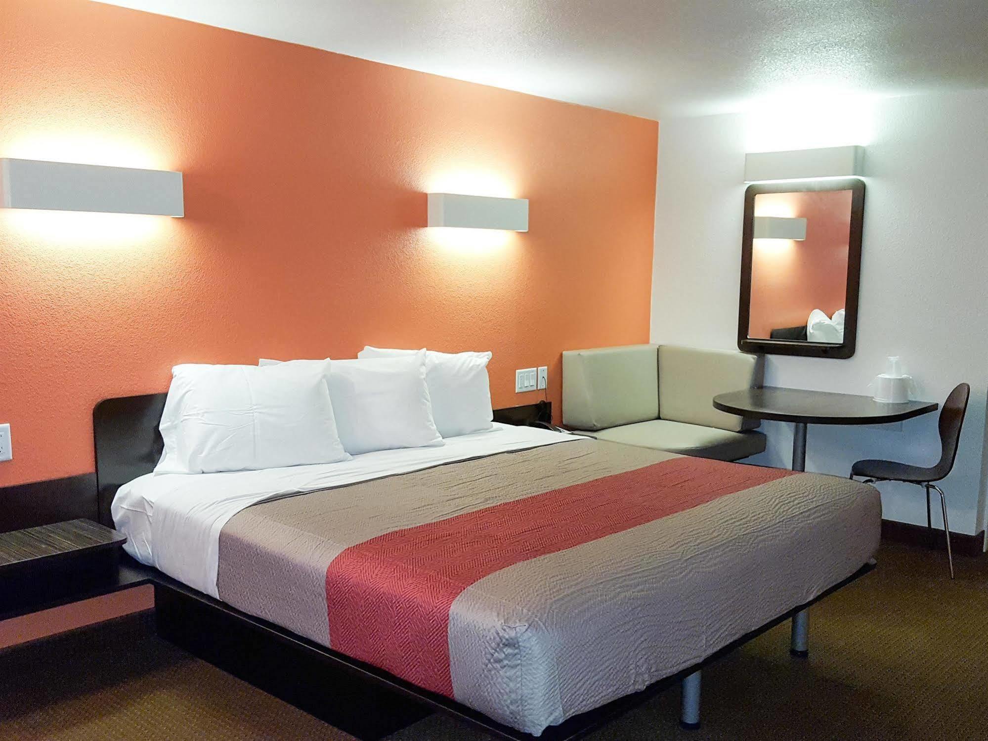 Hotel 6-erie, Pa Erie